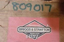 GENUINE OEM BRIGGS & STRATTON PART #809017 Carburetor